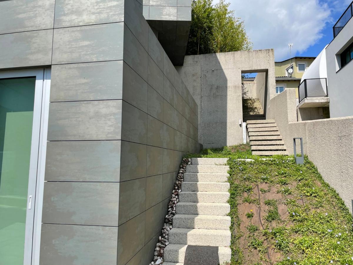 Tres Prismas Exclusive Villa Саррия Екстериор снимка