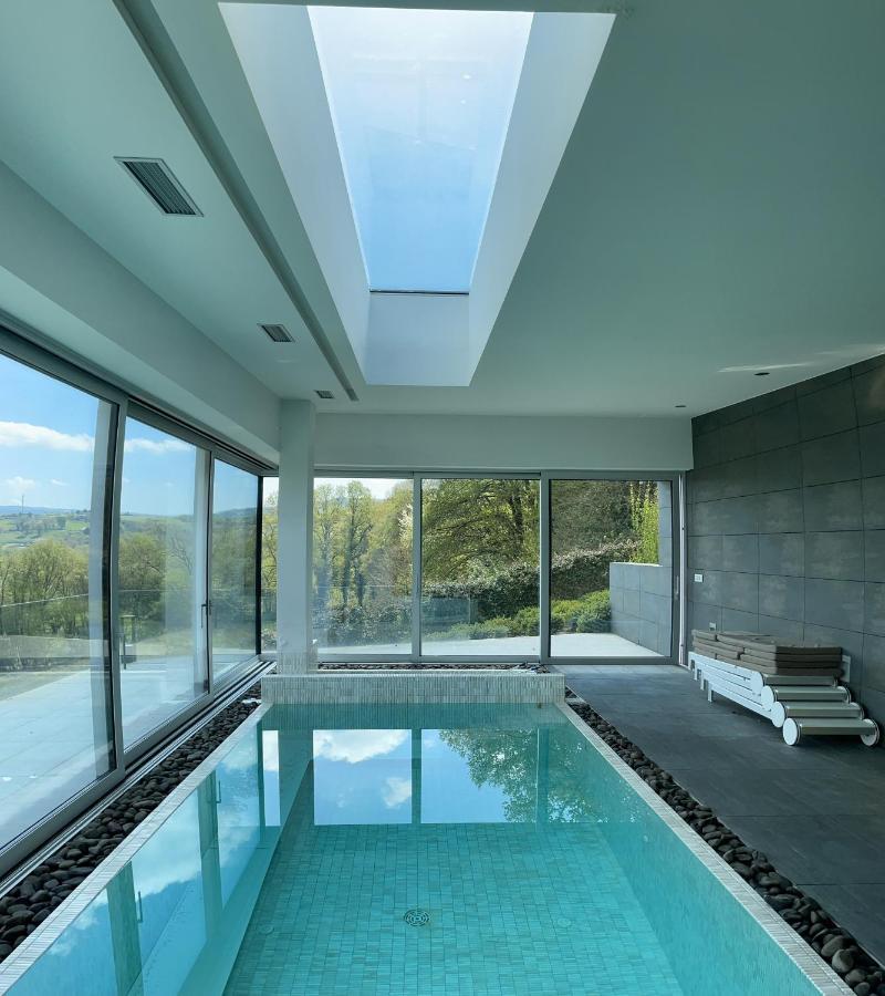 Tres Prismas Exclusive Villa Саррия Екстериор снимка