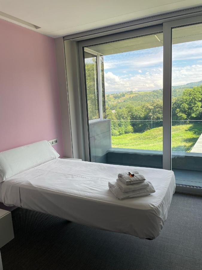 Tres Prismas Exclusive Villa Саррия Екстериор снимка